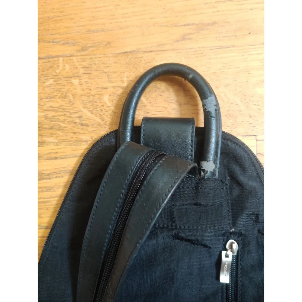Baggallini hybrid sling